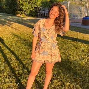 Meet your Posher, Maria